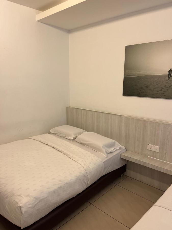 Coastline Hotel ポートディクソン エクステリア 写真